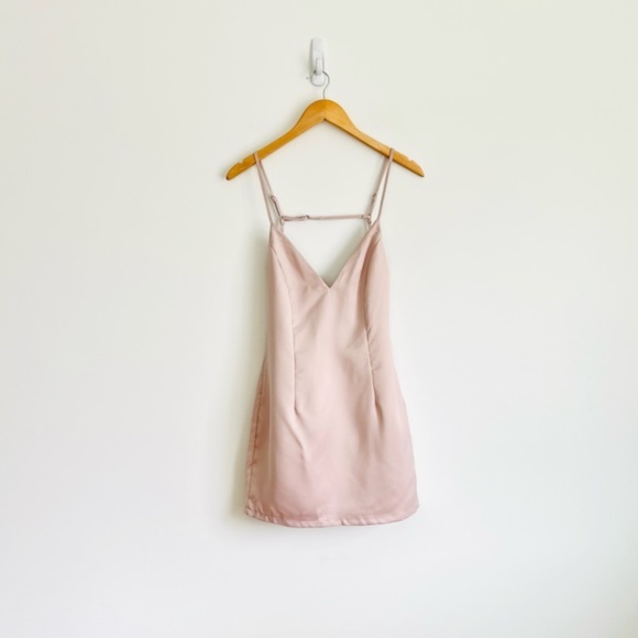 Superdown Nicole Satin Mini Dress NWOT - Picture 5 of 15